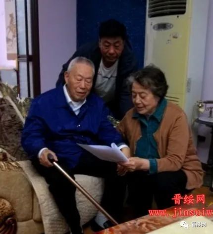 山西省晋绥边区历史文化研究会走进交城县拜访王作义将军(图3) 山西省晋绥边区历史文化研究会走进交城县拜访王作义将军(图3)