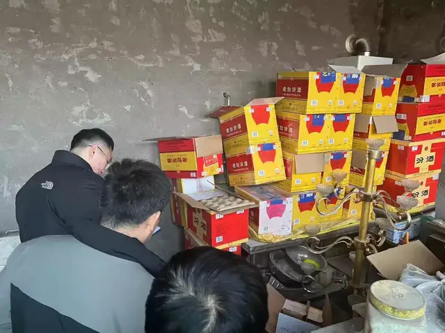 “零容忍”出重拳 依法严厉打击制假售假(图5) “零容忍”出重拳 依法严厉打击制假售假(图5)