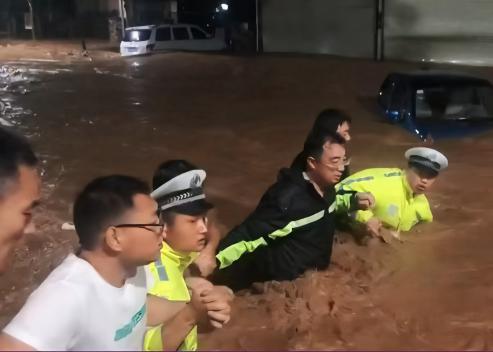 “公交红船”：新起点，再启航(图10)