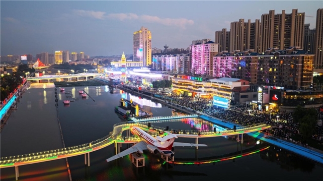 准格尔国庆盛宴，硬控你的八天乐(图1)