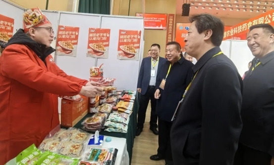 吕梁民企举办好产品“两节”以物易物 暨年货集中采供交流推荐会(图11)