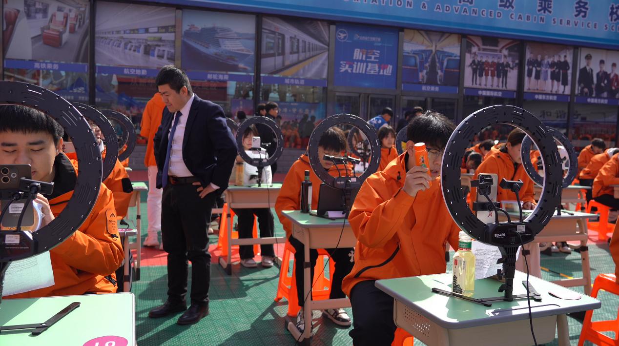 技能逐梦·职创未来|山西新华2026春季职教周活动圆满落幕!(图7) 技能逐梦·职创未来|山西新华2026春季职教周活动圆满落幕!(图7)